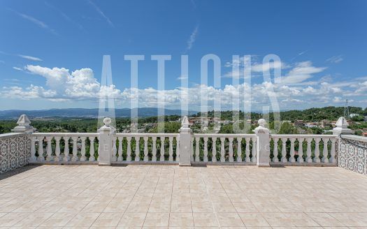 Magnífica casa con piscina y vistas impresionantes en Can Solá, Rubí