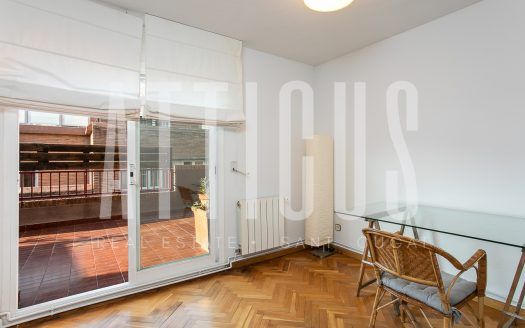 Ático Duplex con Terraza, Barcelona