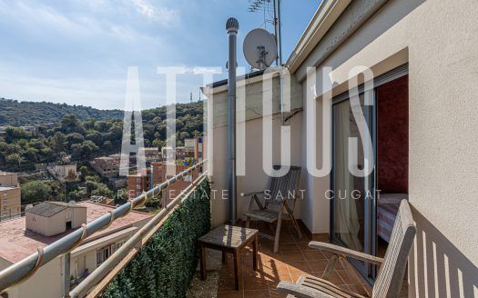 Casa adosada con impresionantes vistas al mar en Horta-Guinardó