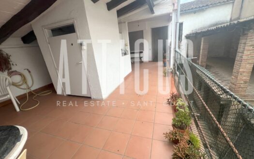 2 VIVIENDAS Y 2 LOCALES EN CERDANYOLA CENTRO